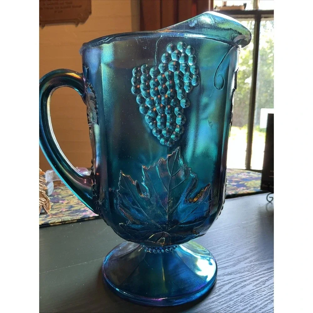 Vintage Indiana Colony Glass Grape Harvest‎ Carnival Blue Pitcher 64 Oz